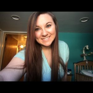 Meet your Posher, Courtney